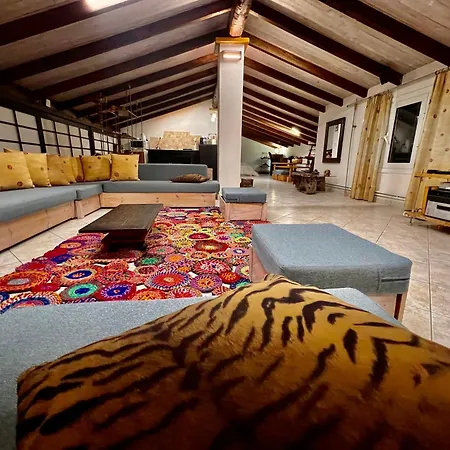 ξύλο μεταλο γυαλί Alykes Potamou