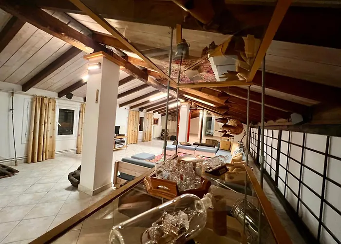 ξύλο μεταλο γυαλί * Alykes Potamou