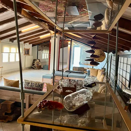 ξύλο μεταλο γυαλί Alykes Potamou