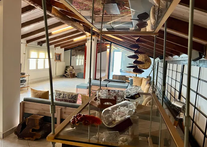 ξύλο μεταλο γυαλί Alykes Potamou