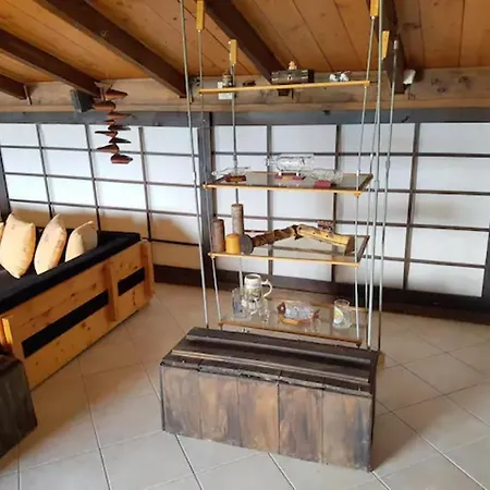 ξύλο μεταλο γυαλί Appartement *