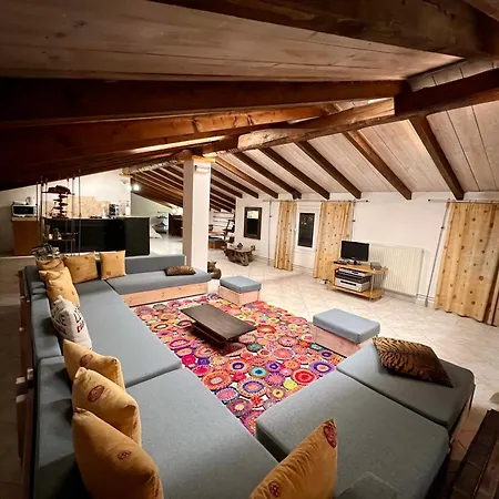 Apartment ξύλο μεταλο γυαλί Alykes Potamou