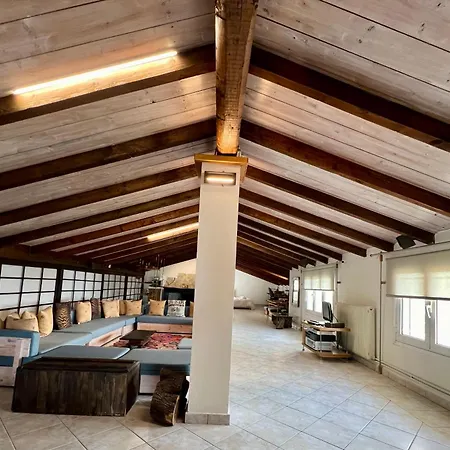 ξύλο μεταλο γυαλί Appartement *